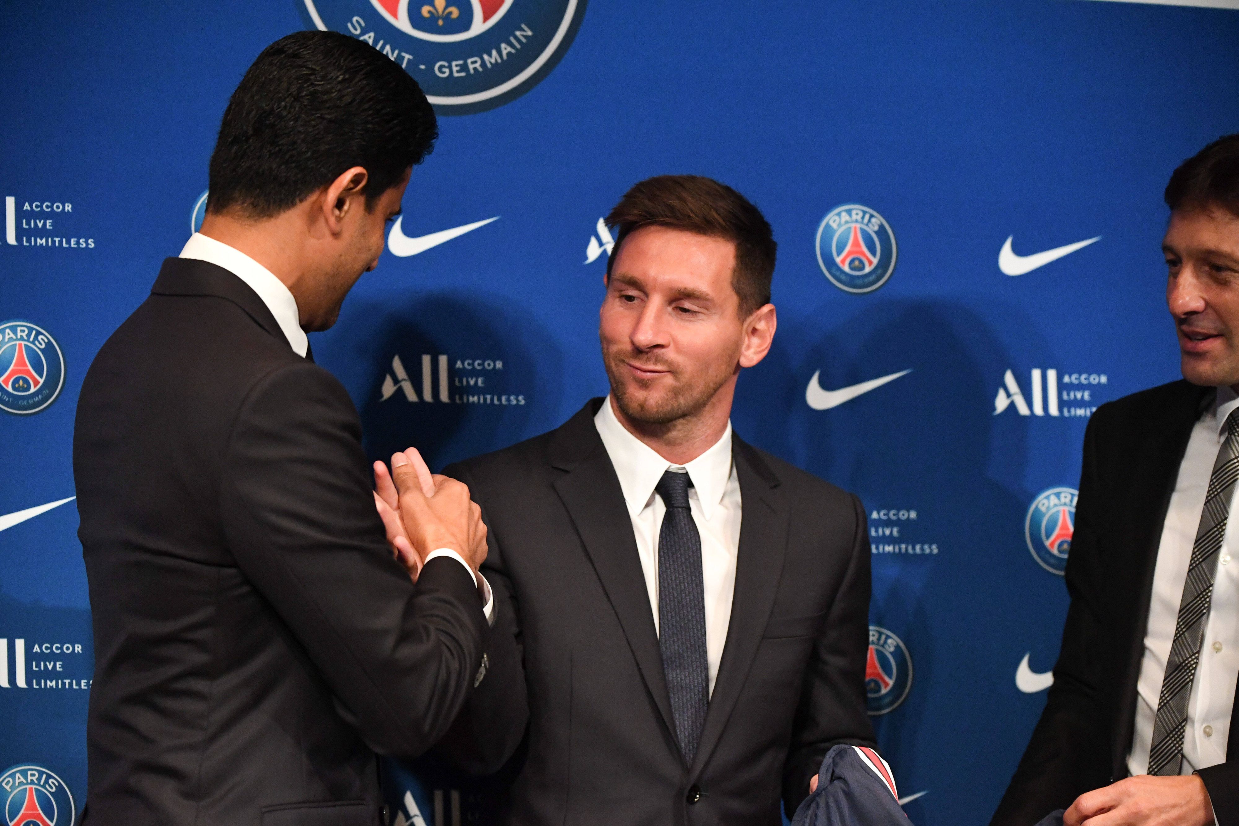 Leo Messi mit Scheich Nasser al Khelaifi.