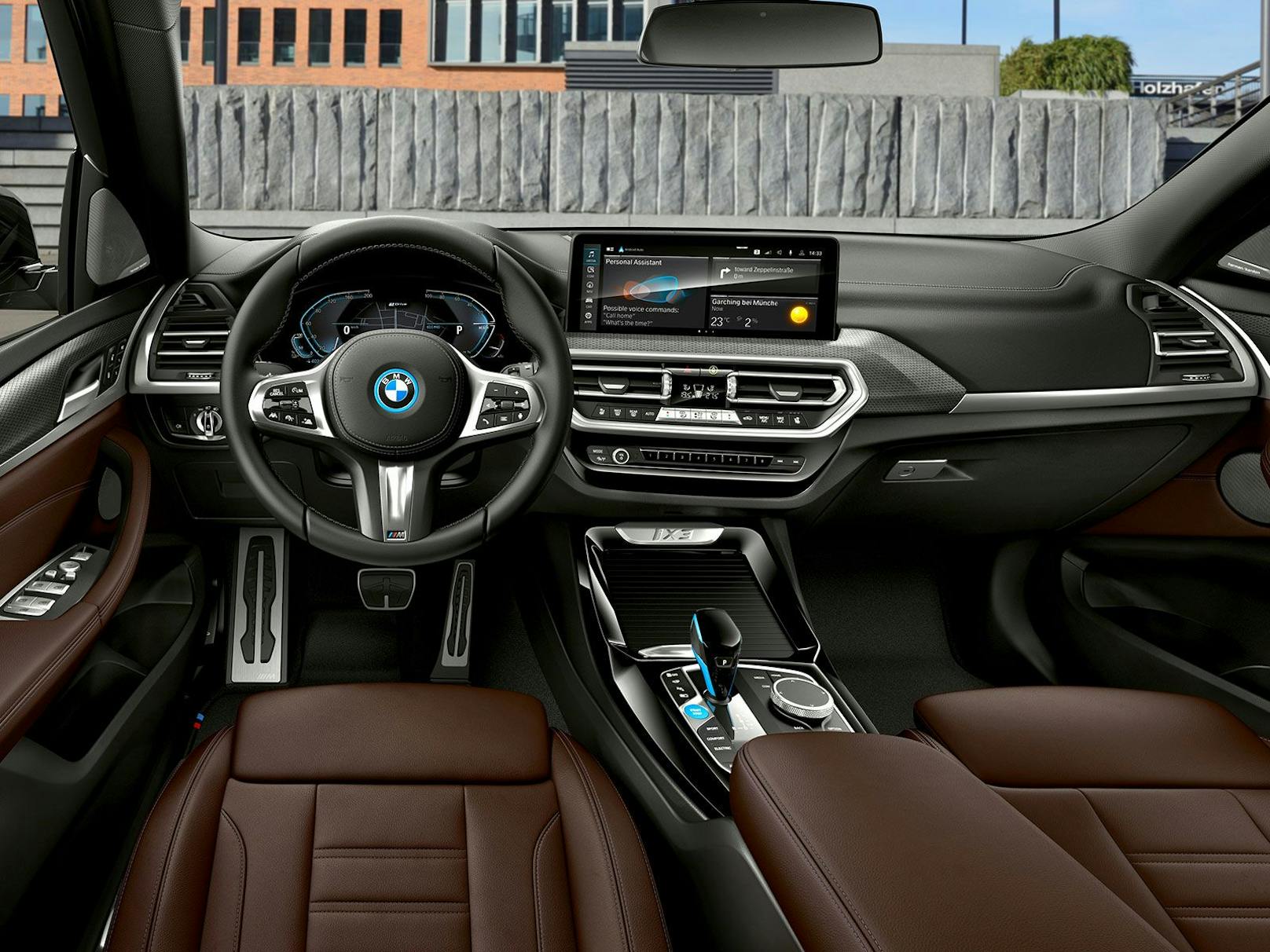 Neue Polsterrund und größerer Touchscreen im Innenraum des BMW iX3 