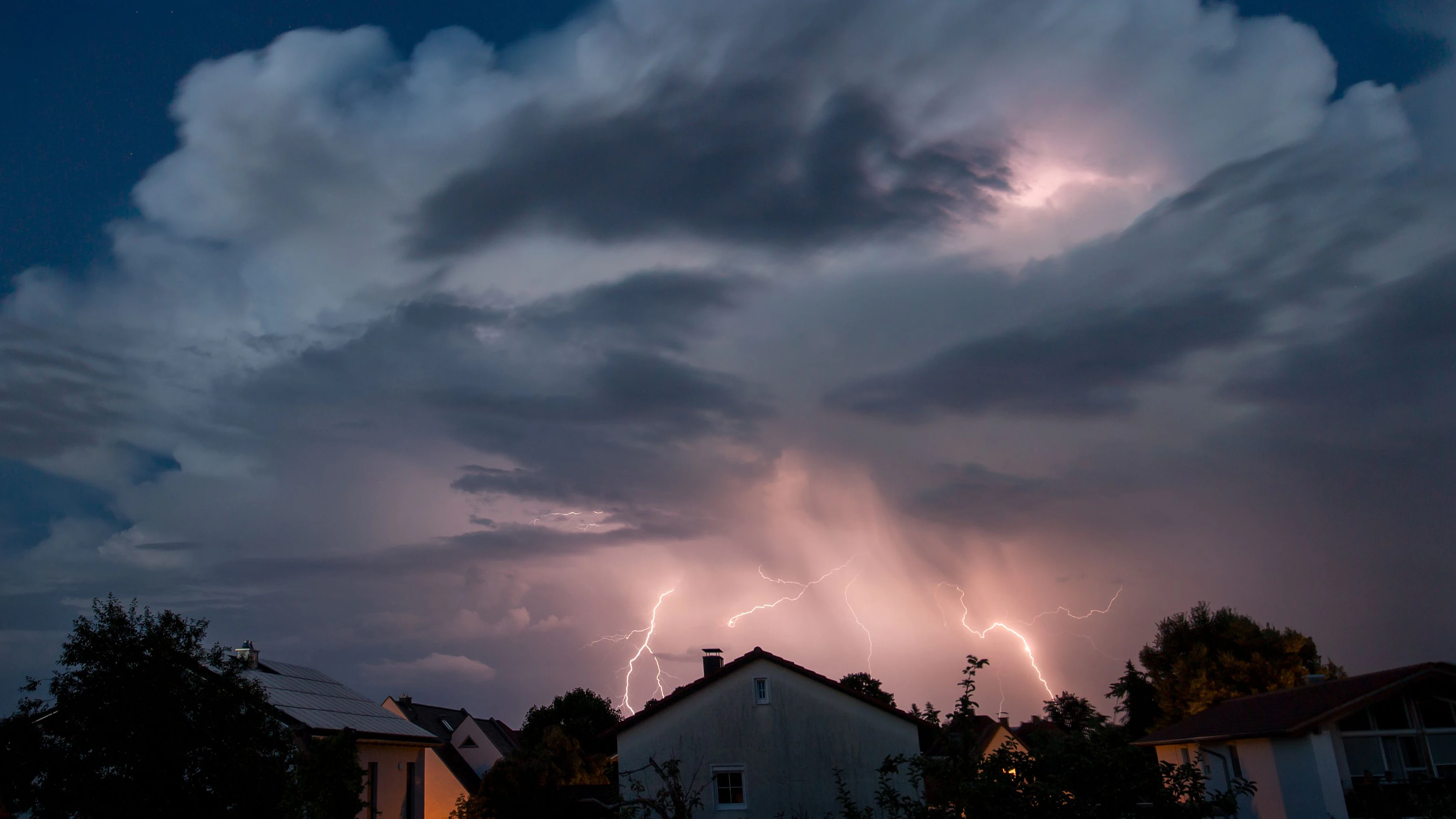 Kommende Woche werden heftige Unwetter in Österreich erwartet. Symbolbild