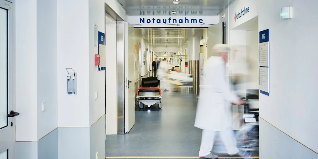 Wiener lebt Porno-Traum, verlässt Spital ohne Vorhaut - Vimarsana News