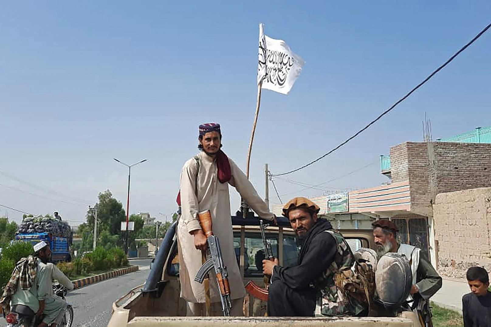 Kurz nach der Eroberung Dschalalabads fuhren die Taliban nach Kabul