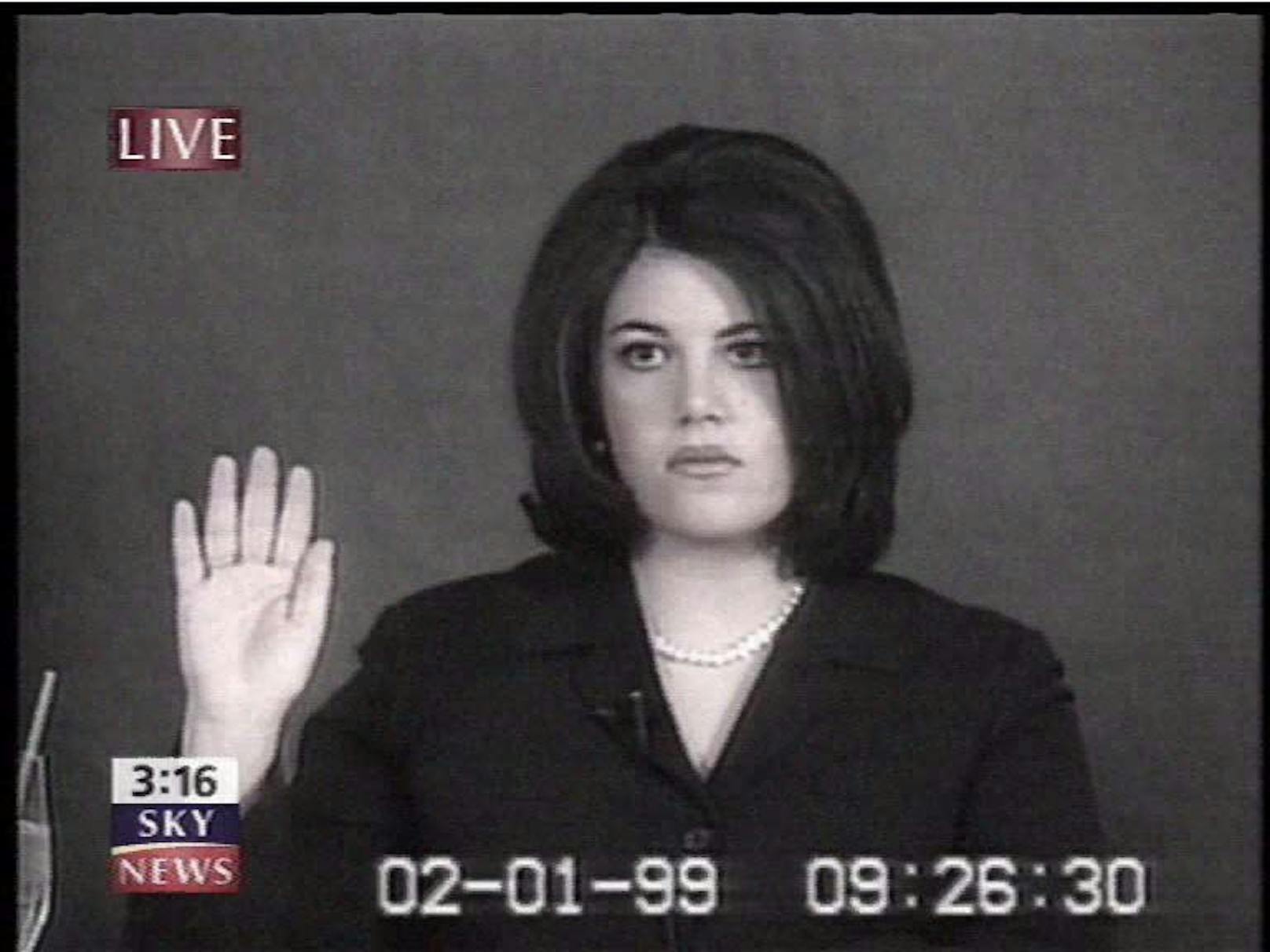 Monika Lewinsky unter Eid beim Impeachment Clintons 1999