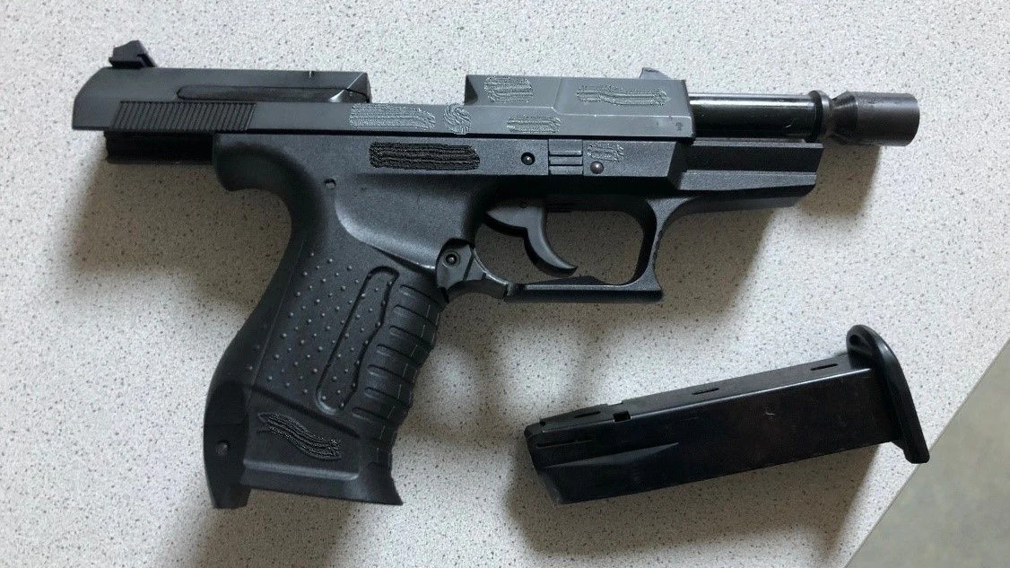 Die Waffe wurde sichergestellt.
