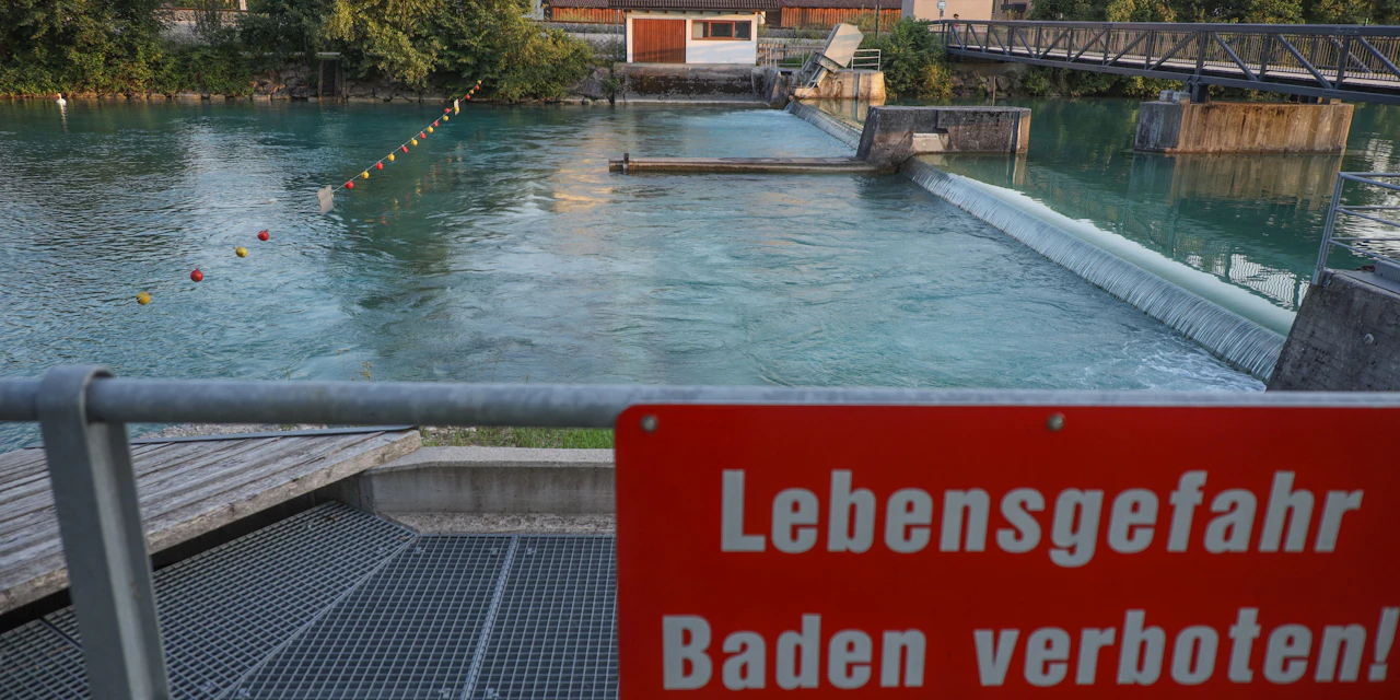 19-Jähriger geriet bei Wehranlage in Strudel - Vimarsana News