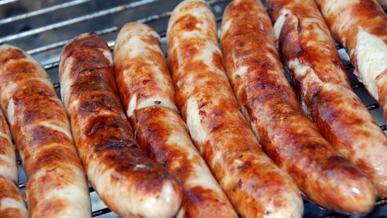Heute.at - Bratwurst zu teuer – da ruft 18-Jähriger die Polizei