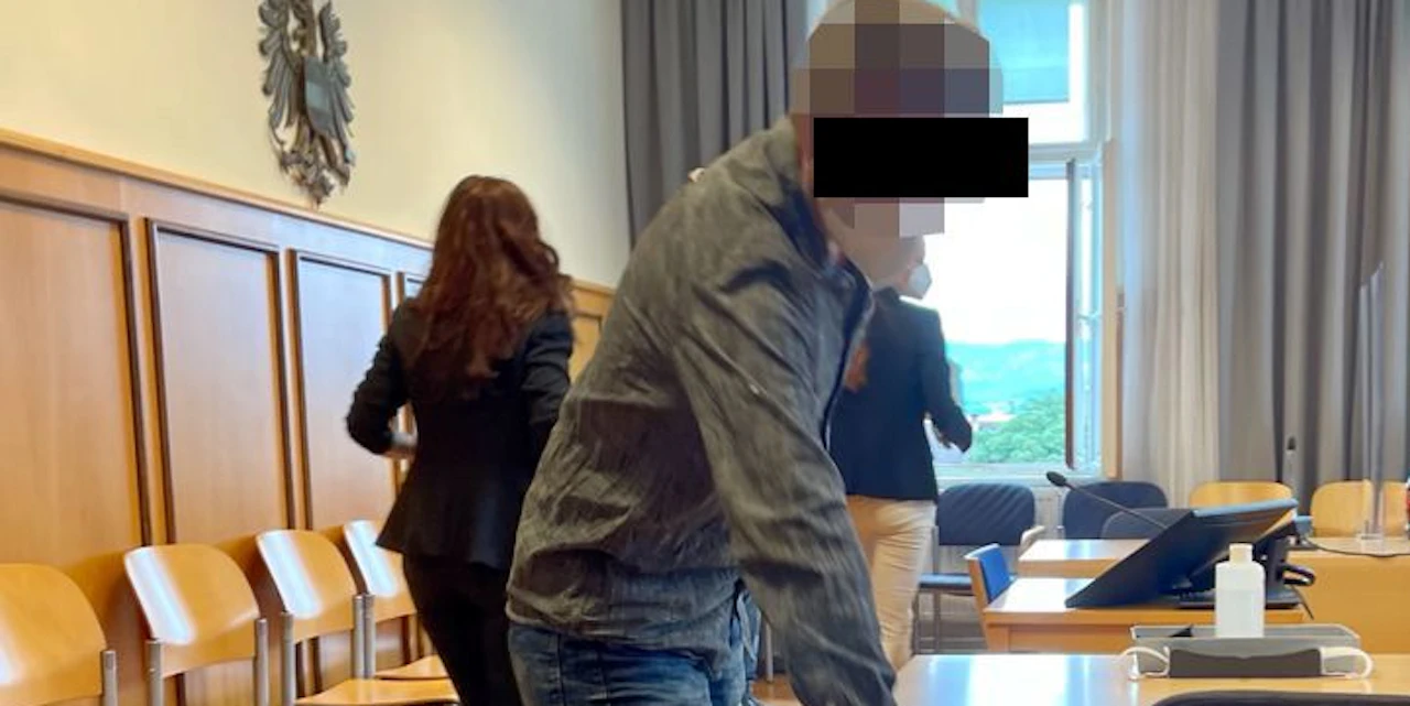 Dreier mit eigener Partnerin brachte Mann ins Gefängnis - Vimarsana News