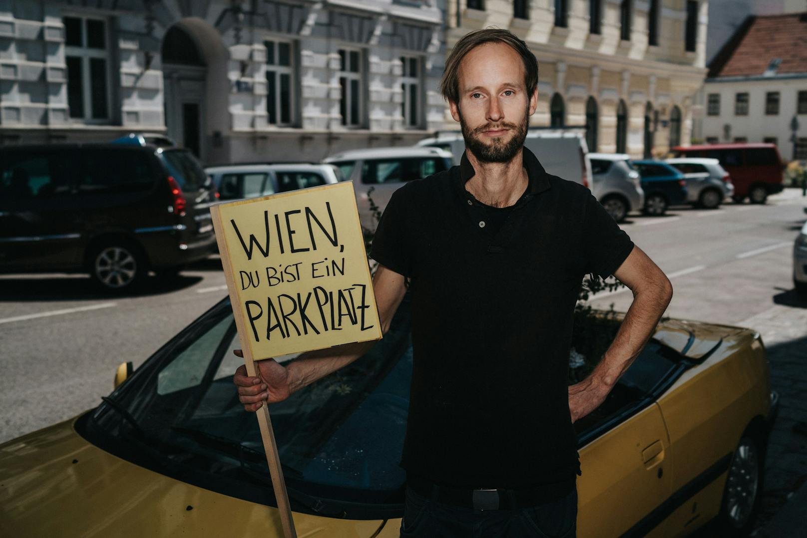 "Wien, du bist ein Parkplatz": So kritisiert Schwarz etwa, dass man mit einem Auto für zehn Euro pro Monat acht Quadratmeter öffentlichen Raum privatisieren darf. Mit einer normalen Hochbeet gehe das aber nicht.
