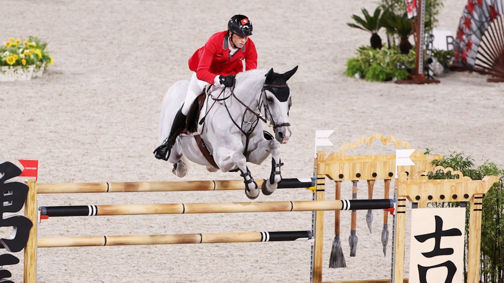 Martin Fuchs auf seinem Pferd Clooney.