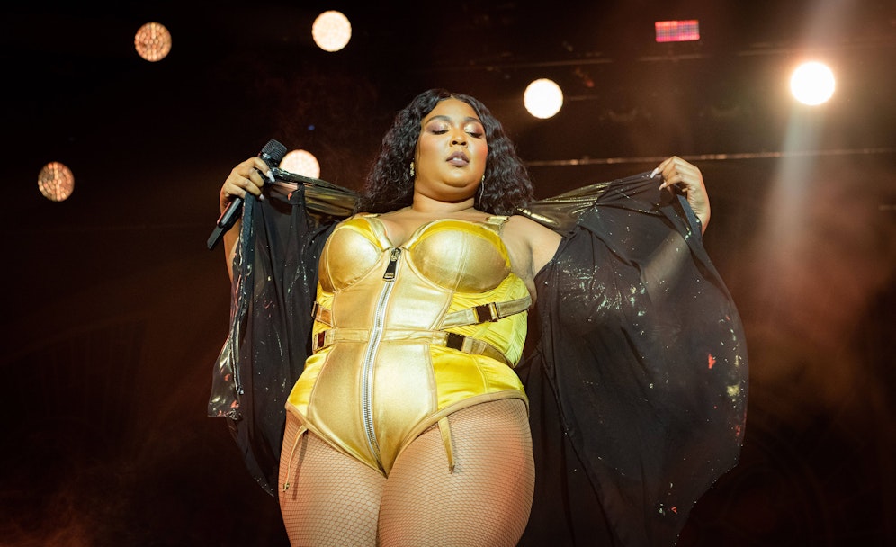 Lizzo brach während Instagram-Live in Tränen aus.