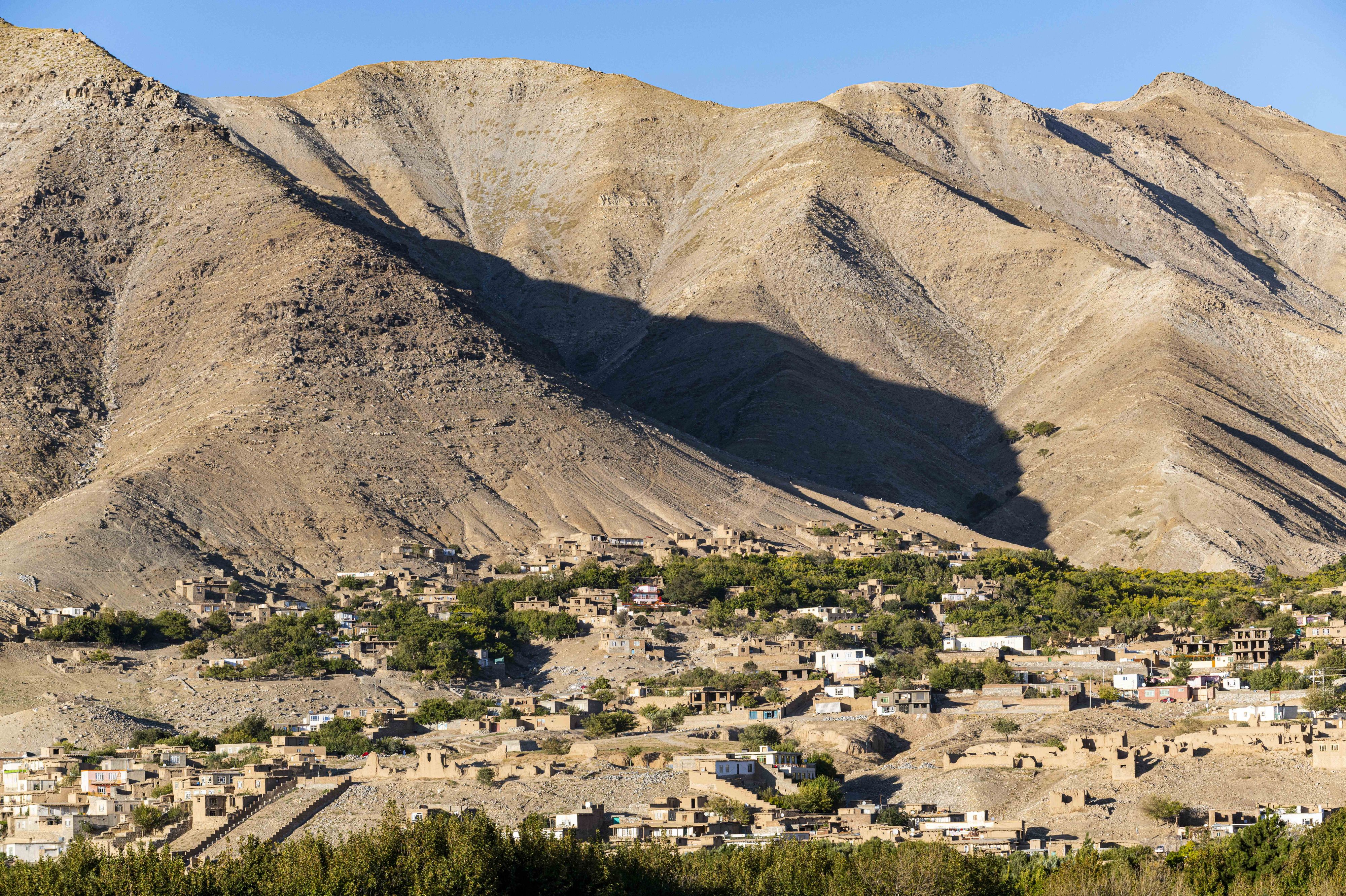 Download von www.picturedesk.com am 17.08.2021 (21:53).  Mountain village in the Panjshir Valley, Afghanistan, Asia - 20191013_PD21280 - Rechteinfo: Royalty Free (RF) Model Released