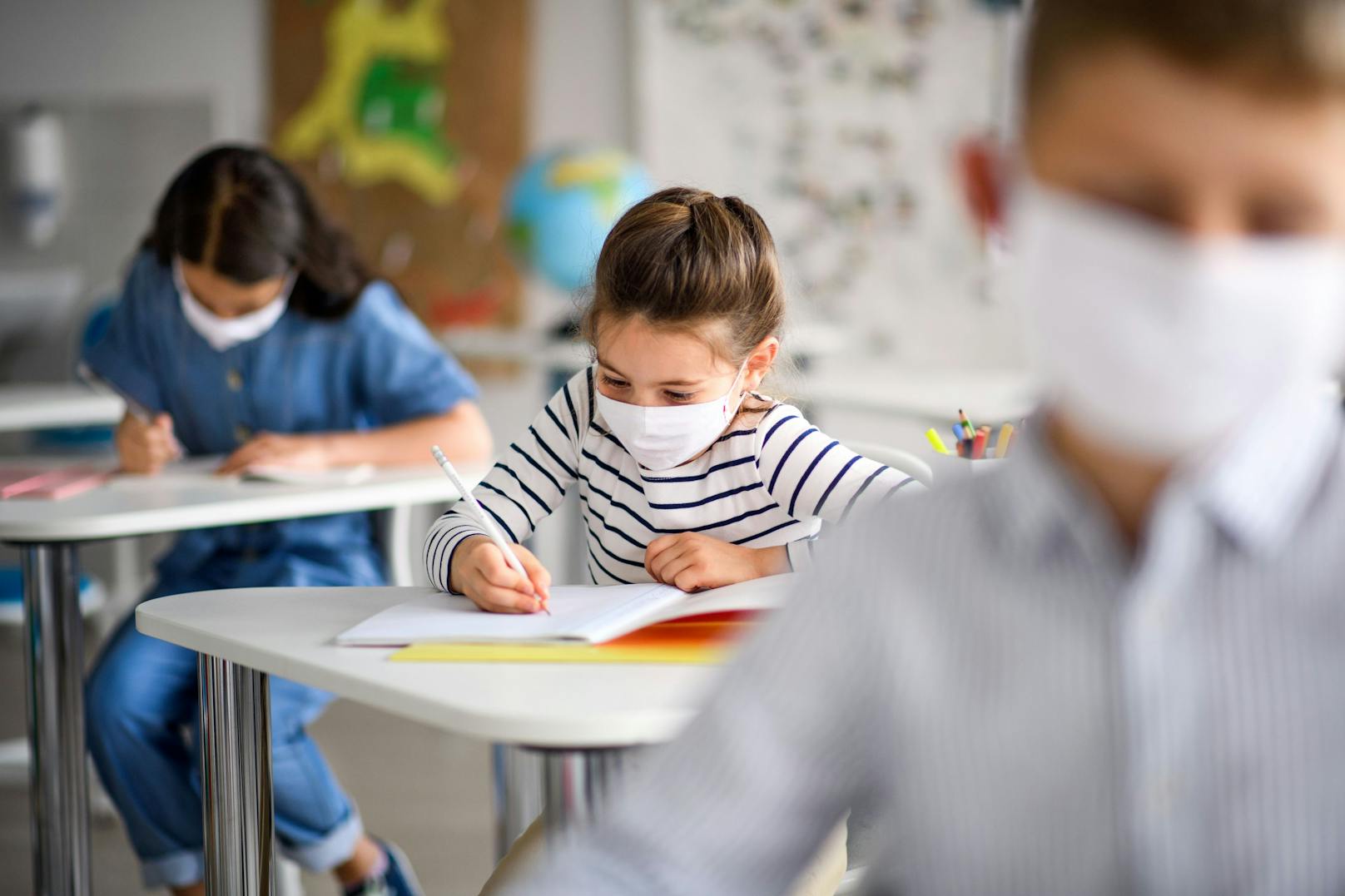 Knapp 2.000 Kinder wurden wegen der Nasenbohrertests von den Schulen in OÖ abgemeldet.