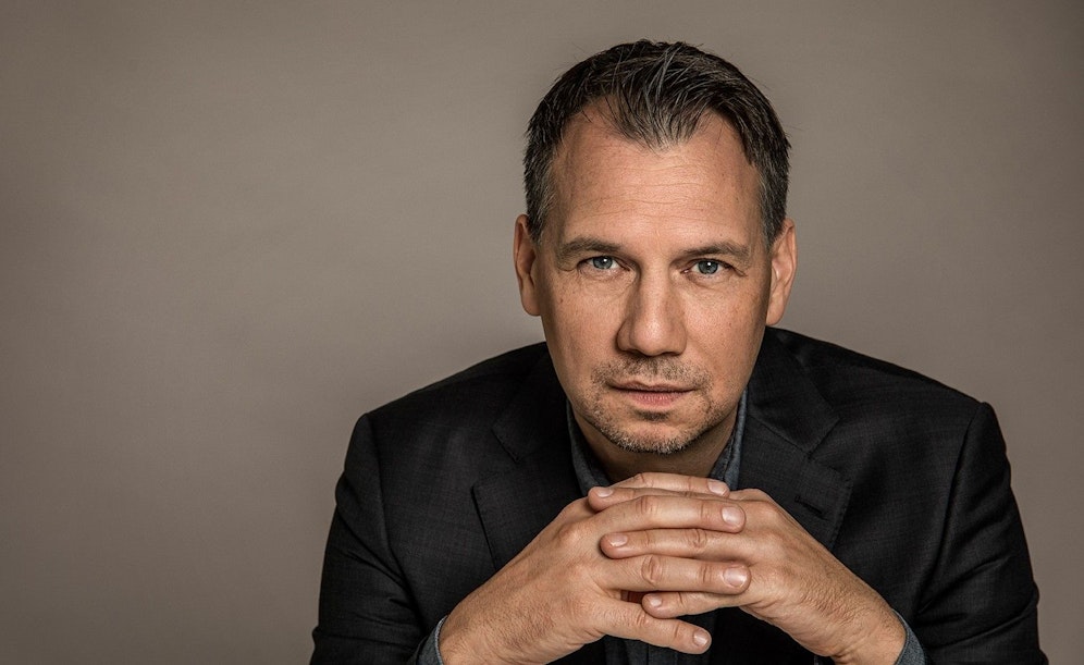 Sebastian Fitzek (49) gibt uns die Fähigkeit, Musik jetzt auch zu lesen.