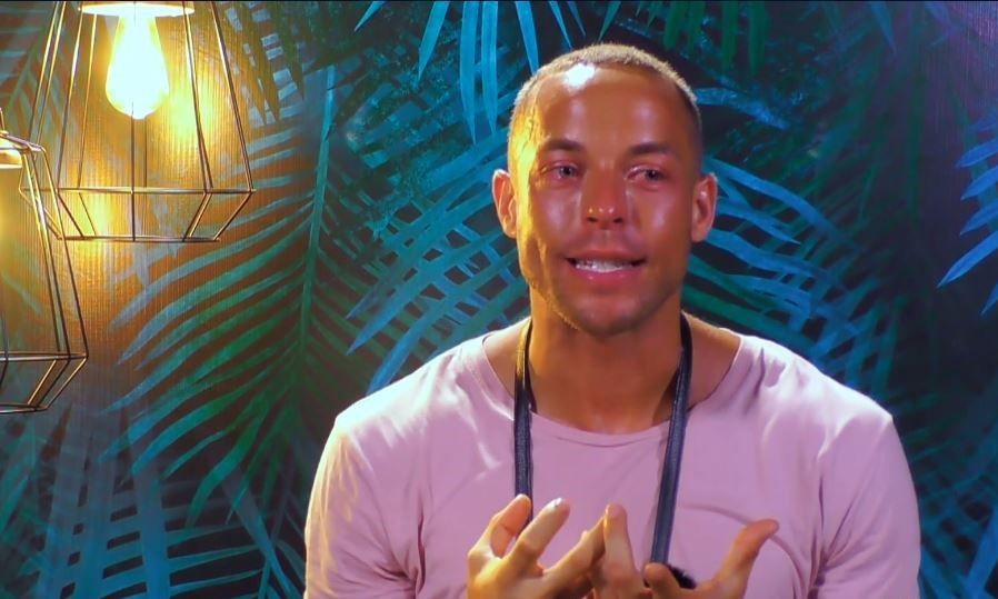 Alle weinen, darunter auch Andrej Mangold.