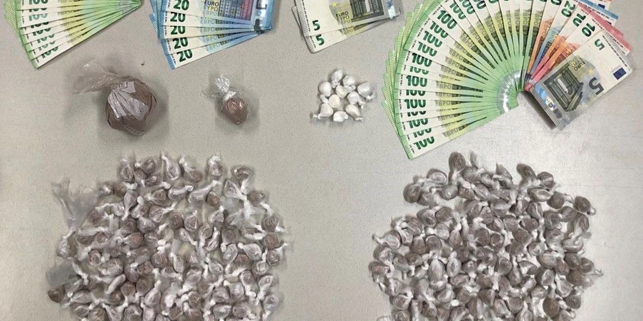 Duo hortete Cannabis und Bargeld in Wiener Wohnung - Vimarsana News