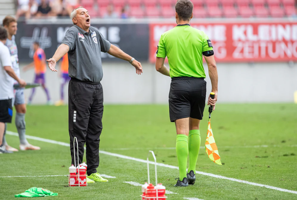 Klagenfurt-Coach Peter Pacult