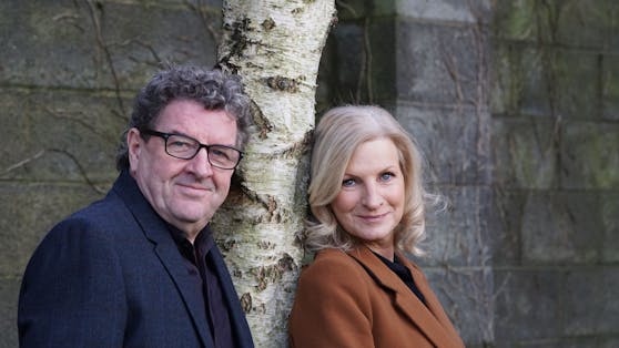 Mike Hanrahan & Eleanor Shanley
