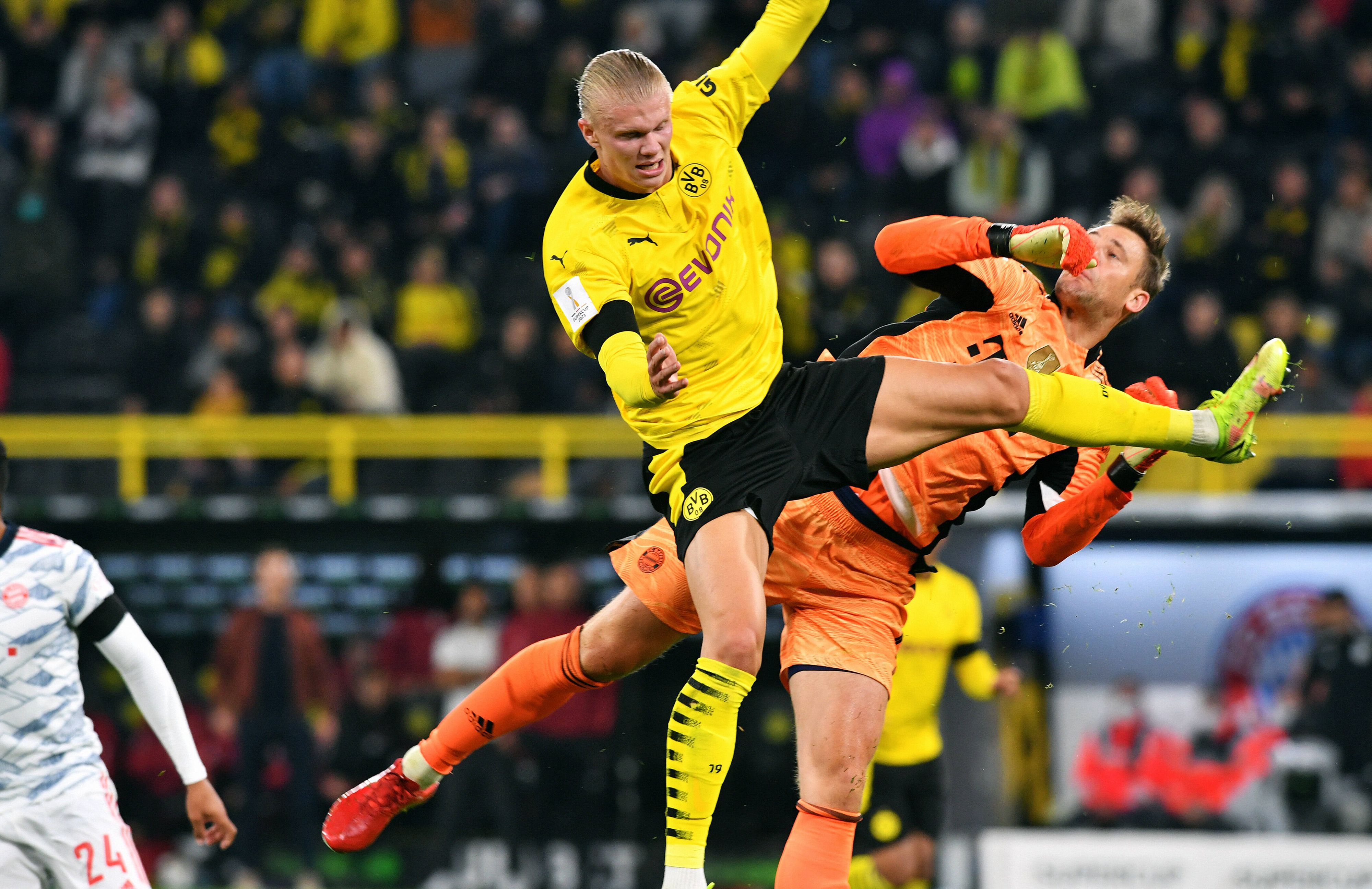 Beim Zusammenprall mit Erling Haaland zog sich Manuel Neuer eine Blessur zu.