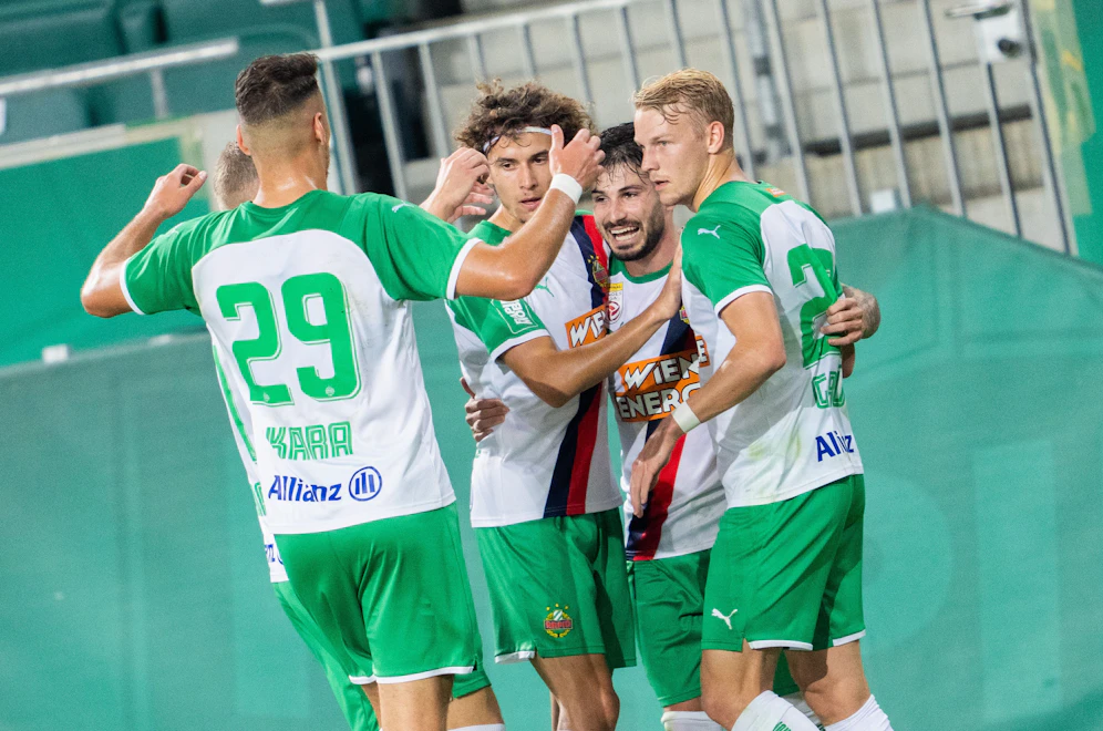 Rapid jubelt über ein 3:0