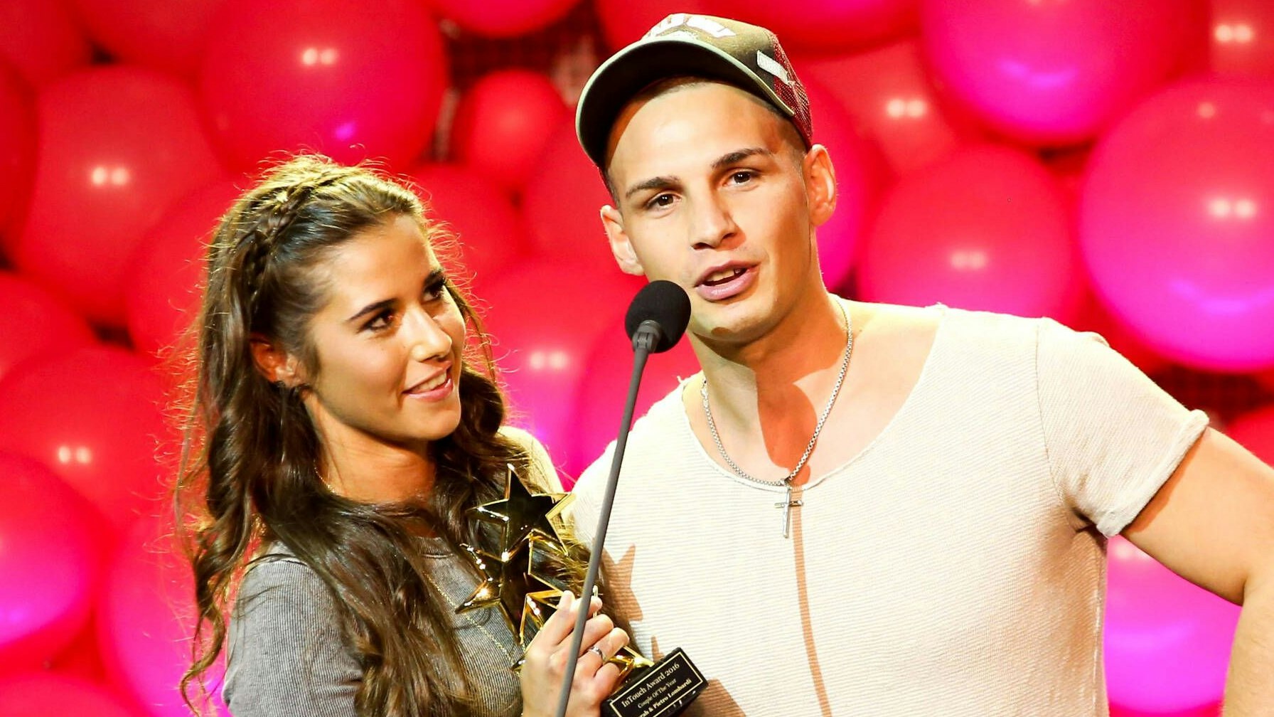 Sarah und Pietro Lombardi waren drei Jahre lang verheiratet. 2016 ließen sie sich scheiden. Die Sängerin hat inzwischen zum zweiten Mal geheiratet. 