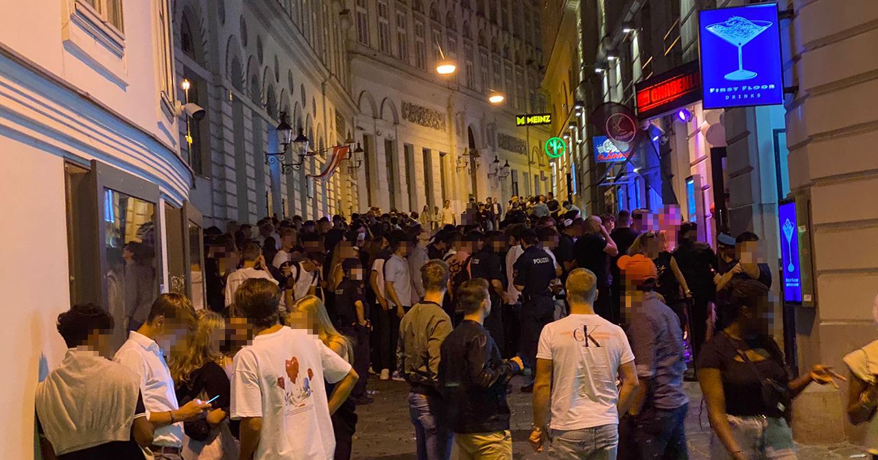 Heute.at - Teenies stürmen Bermudadreieck-Beisl, Polizei rückt an