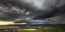 "Kräftige" Gewitter nehmen direkt Kurs auf Österreich