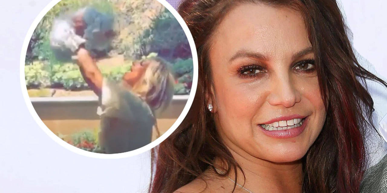 Haushälterin: "Britney Spears quält ihre Hunde" - People - Vimarsana News
