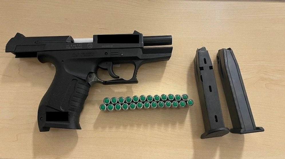 Die Polizei stellte die Waffe sicher. 