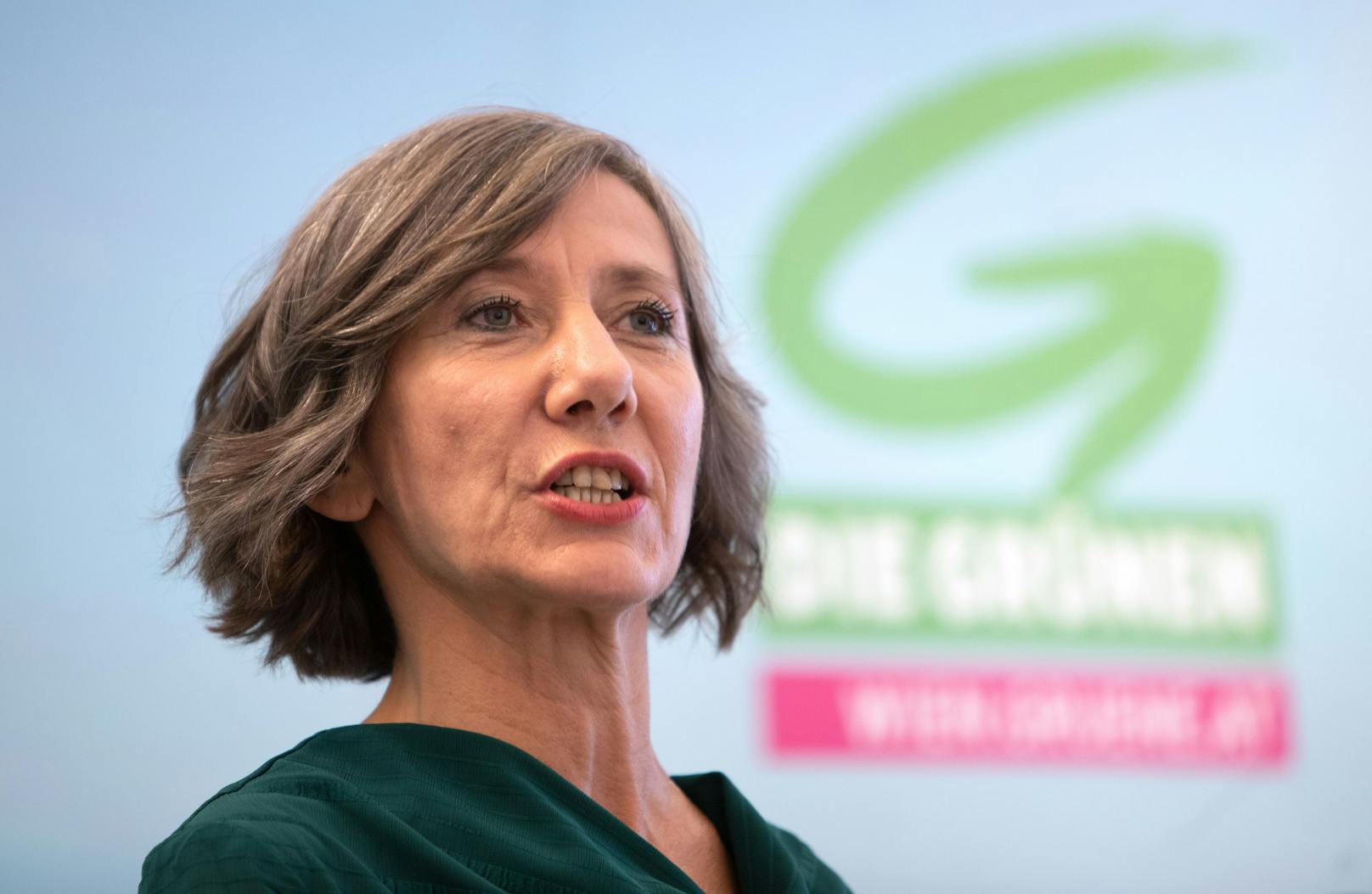 Austritt! Ex-Chefin Hebein schmeißt bei den Grünen hin