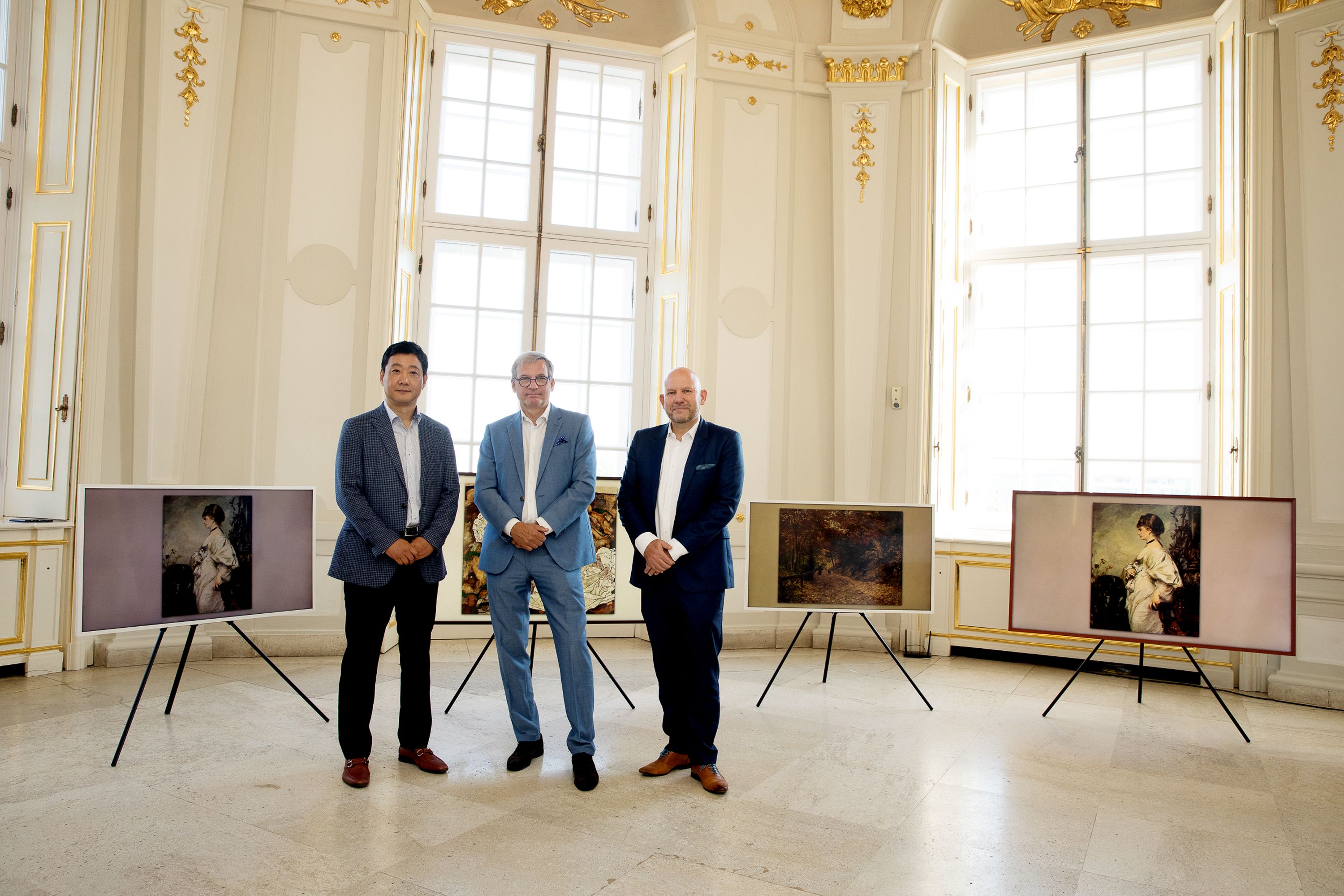 The Frame TV bietet nun den Rahmen für 17 Werke des Belvedere.