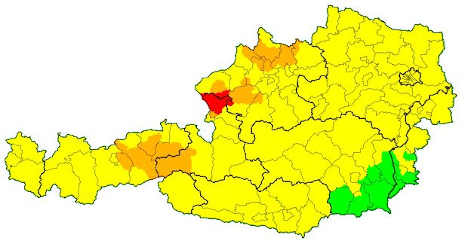 Schon Sonntagfrüh gab es Unwetter-Warnstufe Rot im Norden Salzburgs. Für fast ganz Österreich sind Vorwarnungen (gelb) aufrecht.
