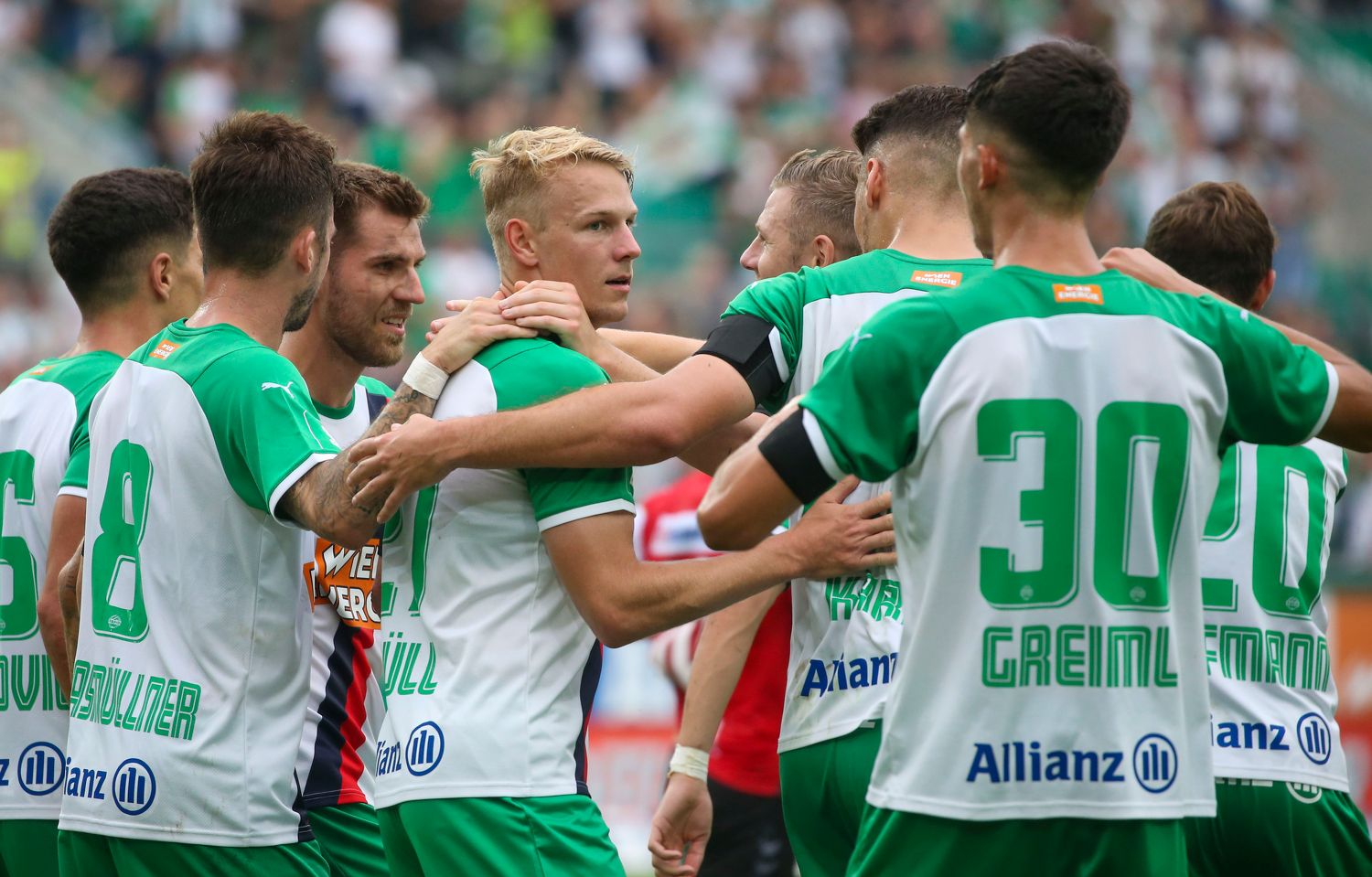 Rapid jubelt über den klaren Heimsieg gegen Ried.