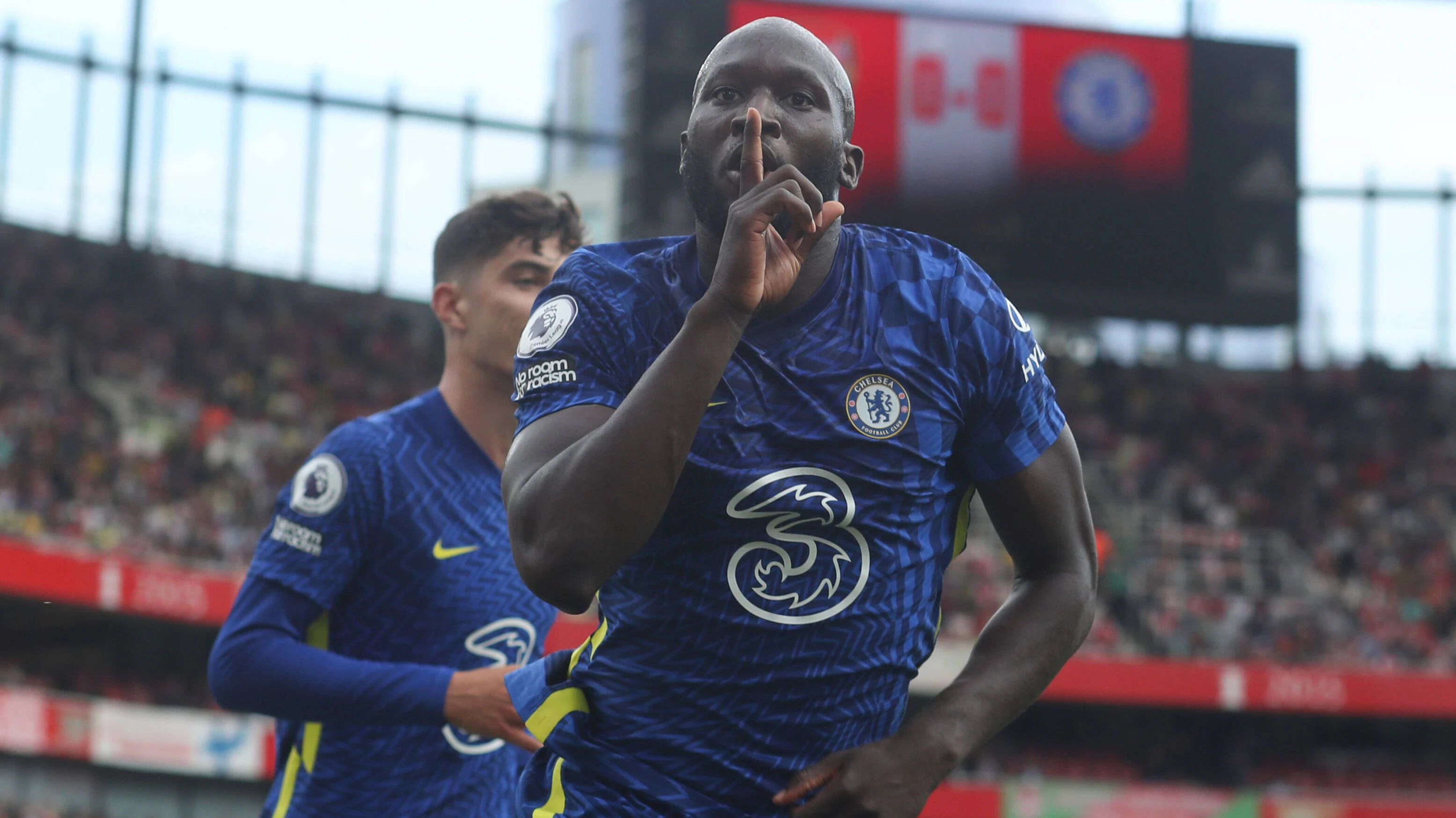 Romelu Lukaku jubelt über sein Premierentor.