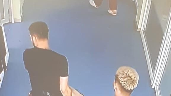 Zwei Männer werden im Kosovo des Mordes beschuldigt. Sie waren in einem Audi mit Schweizer Kennzeichen unterwegs.