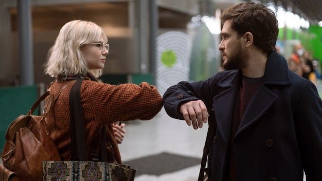 Lucy Boynton und Kit Harington in "Modern Love".