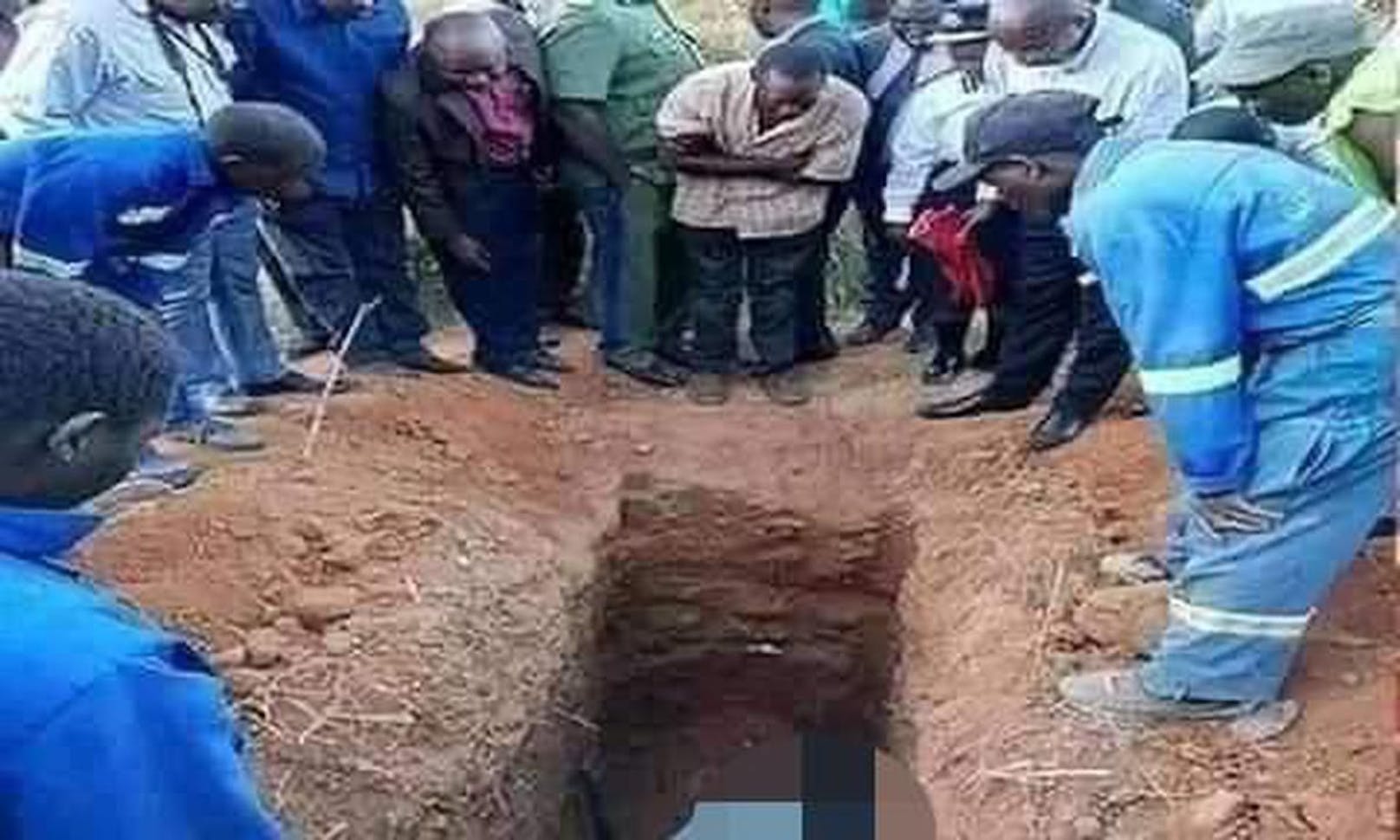 In Sambia ist ein Pfarrer gestorben, nachdem seine Kirchenmitglieder ihn bei lebendigem Leib in einer Grube vergraben haben.
