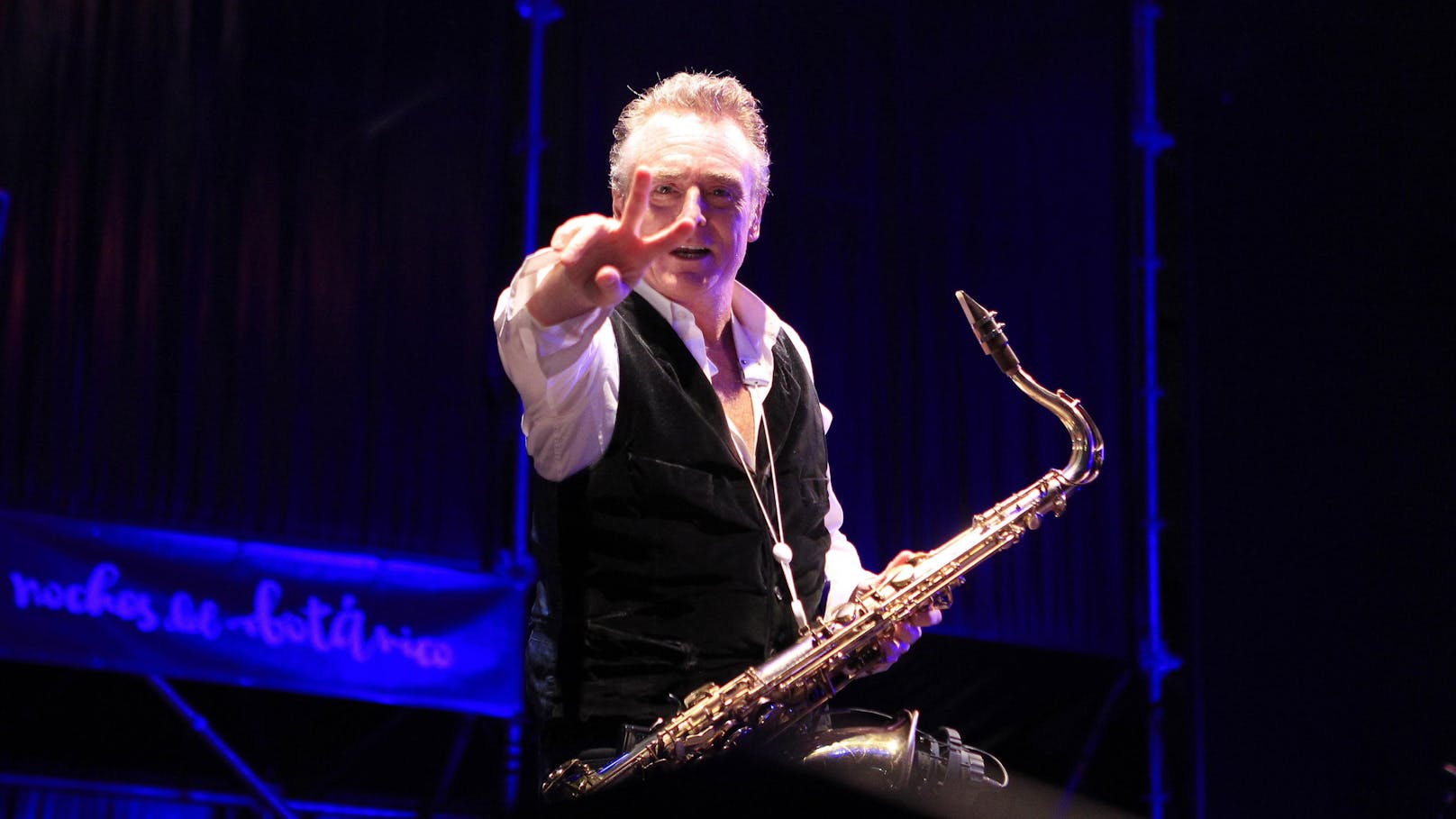 UB40-Gründungsmitglied und Saxophon-Spieler Brian Travers ist im Alter von 62 Jahren gestorben.