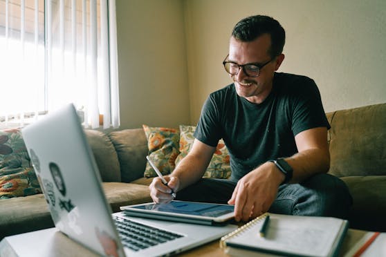 In zahlreichen Betrieben werden sich wohl Hybridlösungen – ein Mix aus Home-Office und Büro – etablieren.
