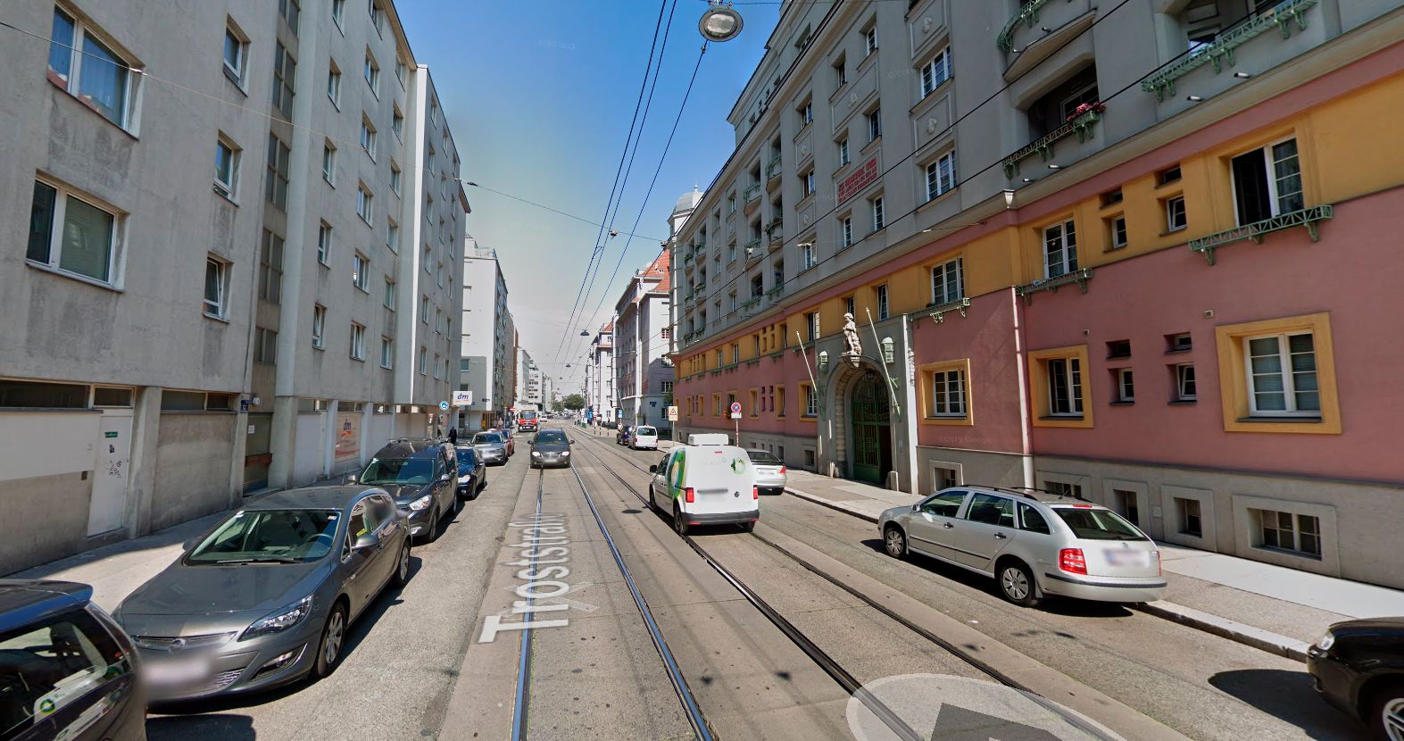 Blick in die Troststraße in Wien-Favoriten.