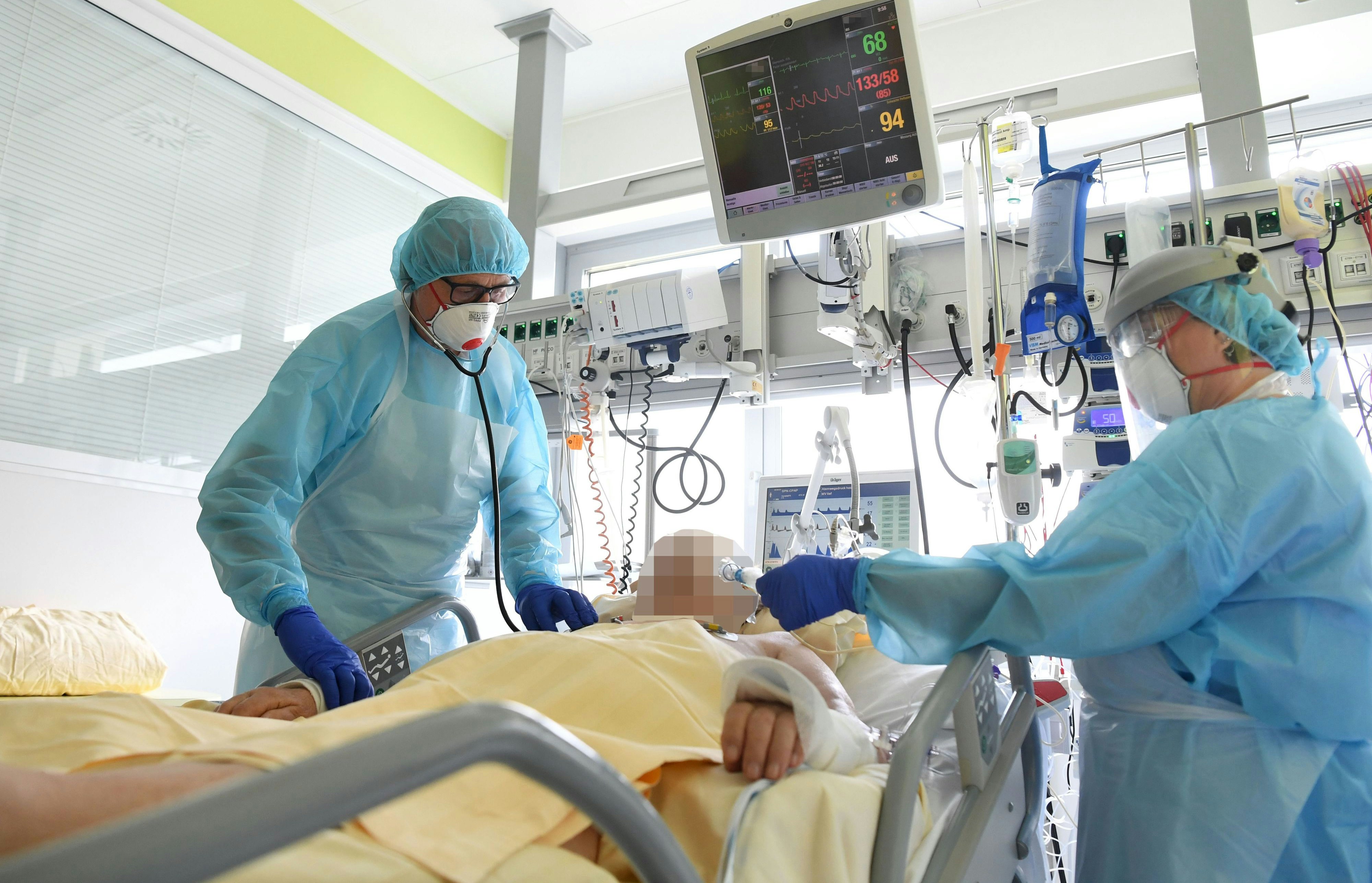Die Zahl der Covid-Patienten auf den Intensivstationen steigt. Symbolbild
