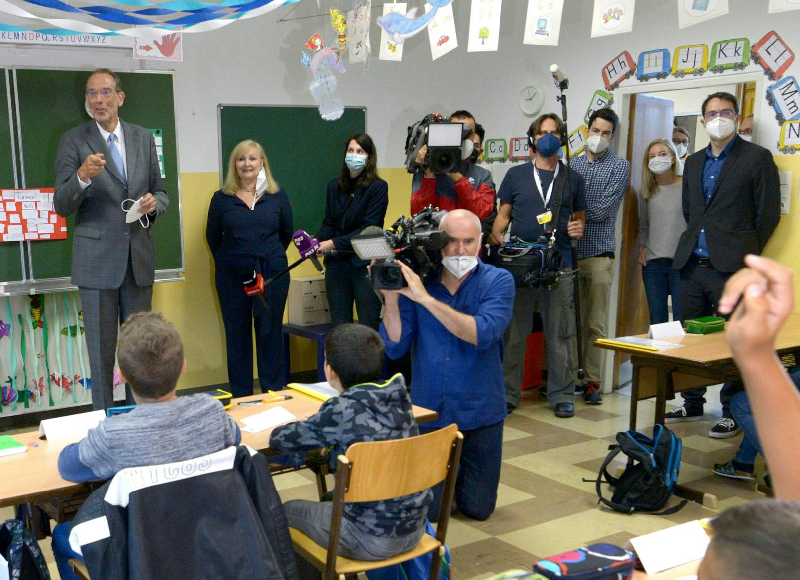 Bildungsminister Heinz Faßmann (ÖVP) im Rahmen eines Besuches einer Sommerschule am Dienstag in Wien.