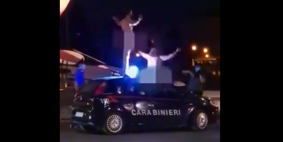 Dieses Video teilte unter anderem Matteo Salvini, der Chef der rechten Lega in Italien.