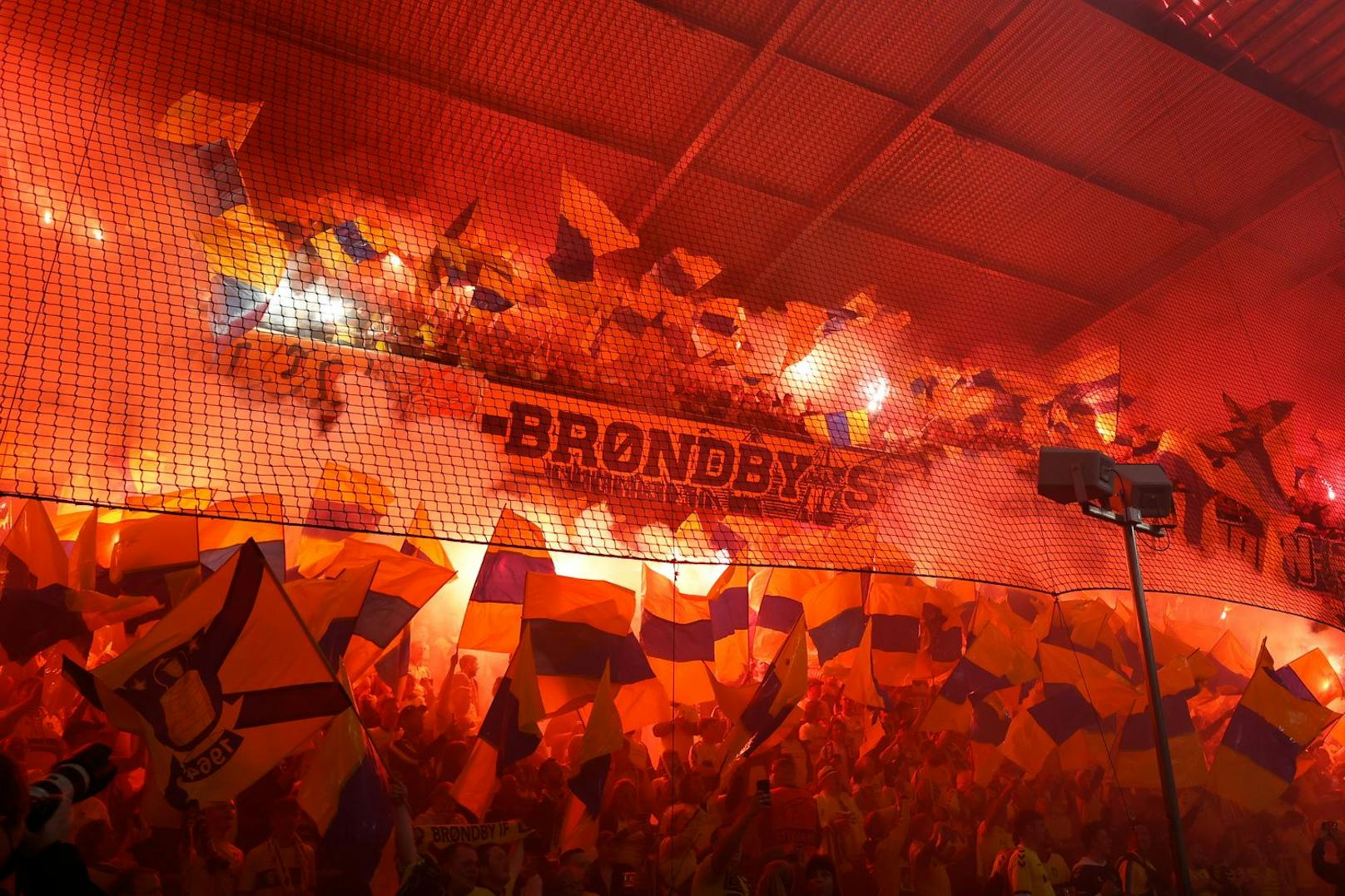 Ein Pyro-Spektakel der Bröndby-Fans
