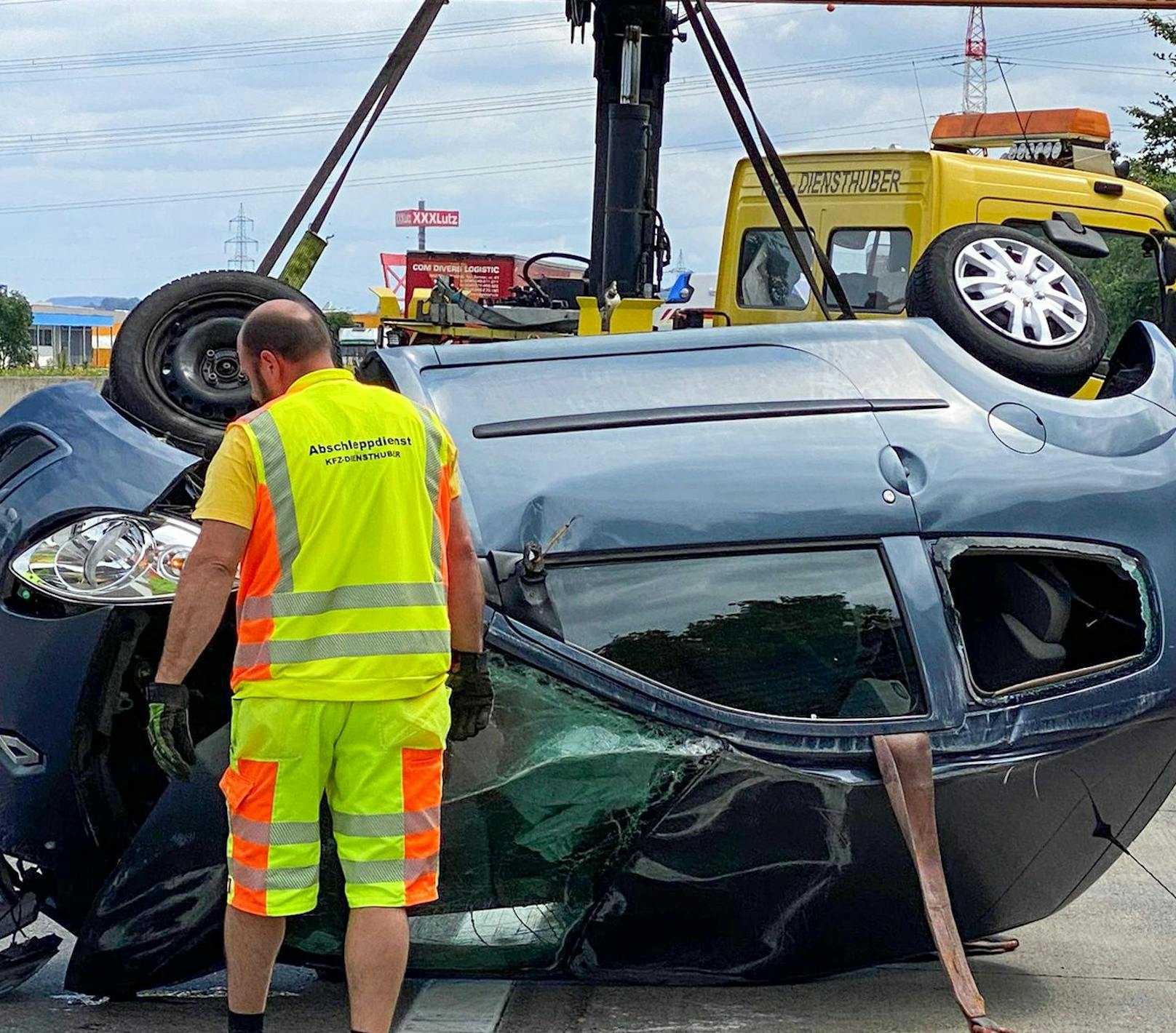 Nach dem Unfall kam es zu umfangreichen Staus.