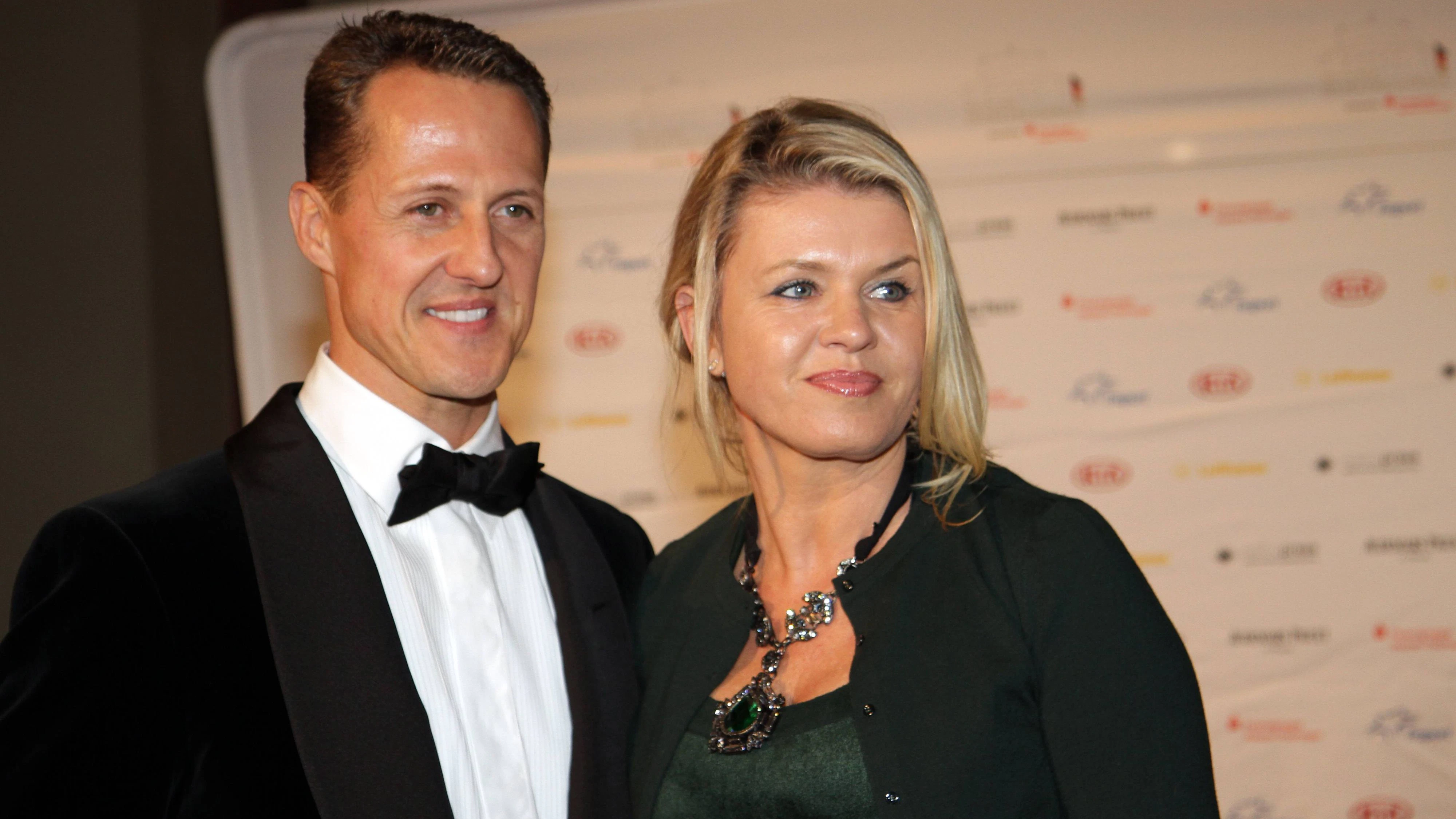 Corinna Schumacher spricht in der Doku "SCHUZMACHER" über ihren Mann Michael. 