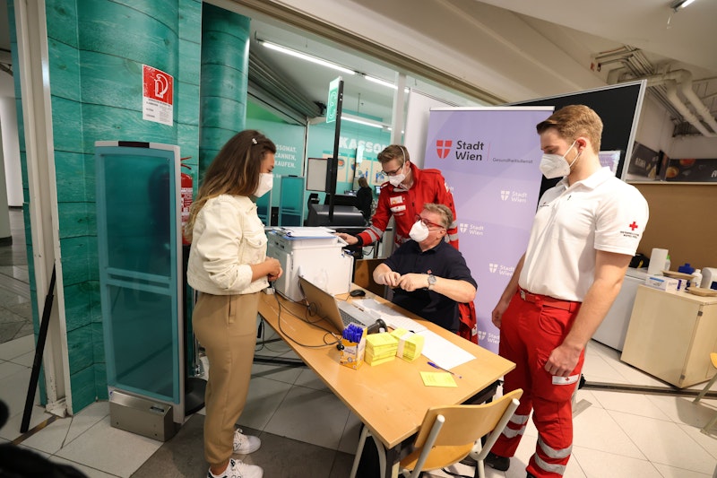 Der Start der Supermarkt-Impfaktion in Wien wurde von den Verantwortlichen groß inszeniert.