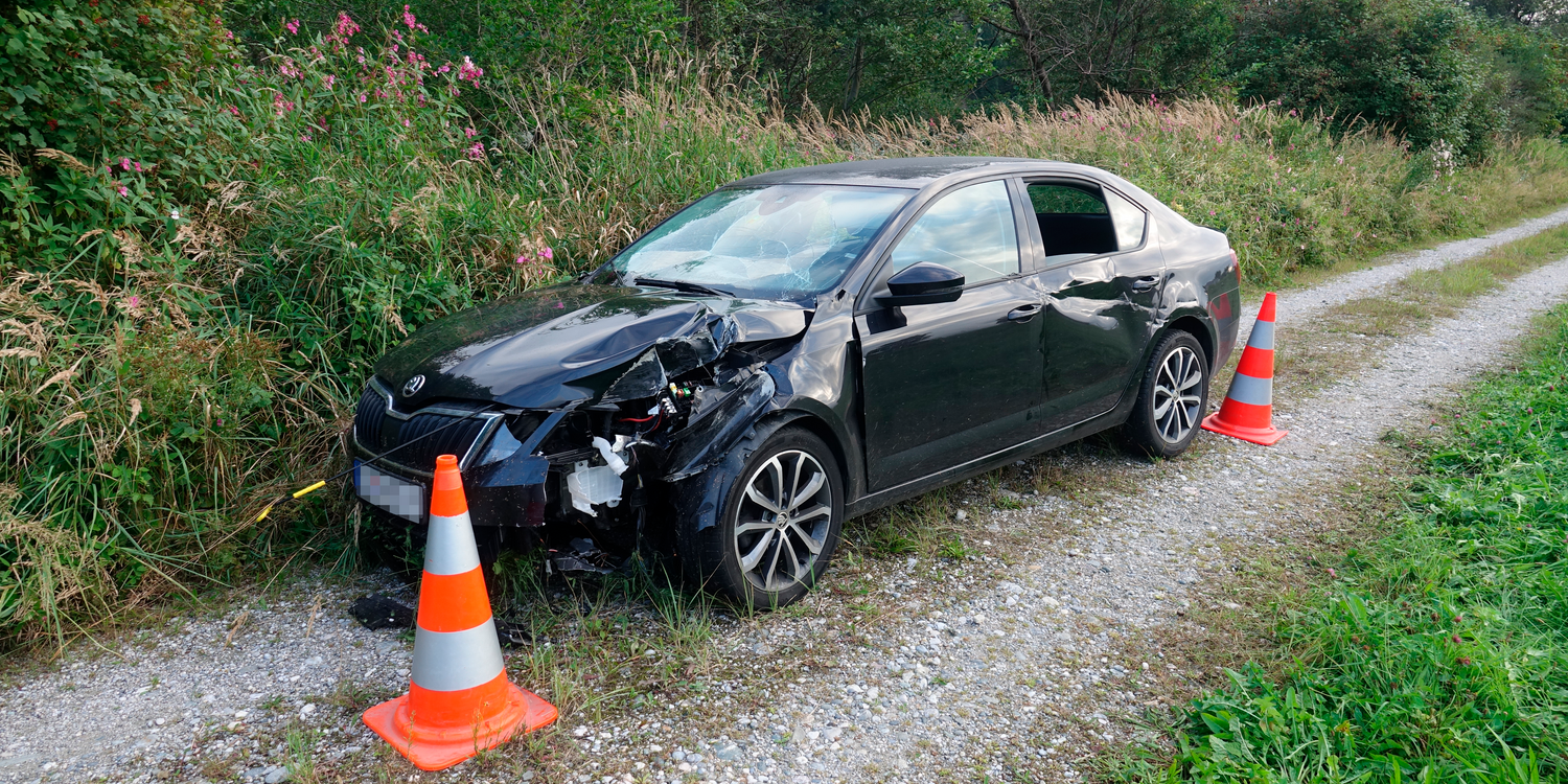 Das demolierte Fahrzeug des Slowaken.