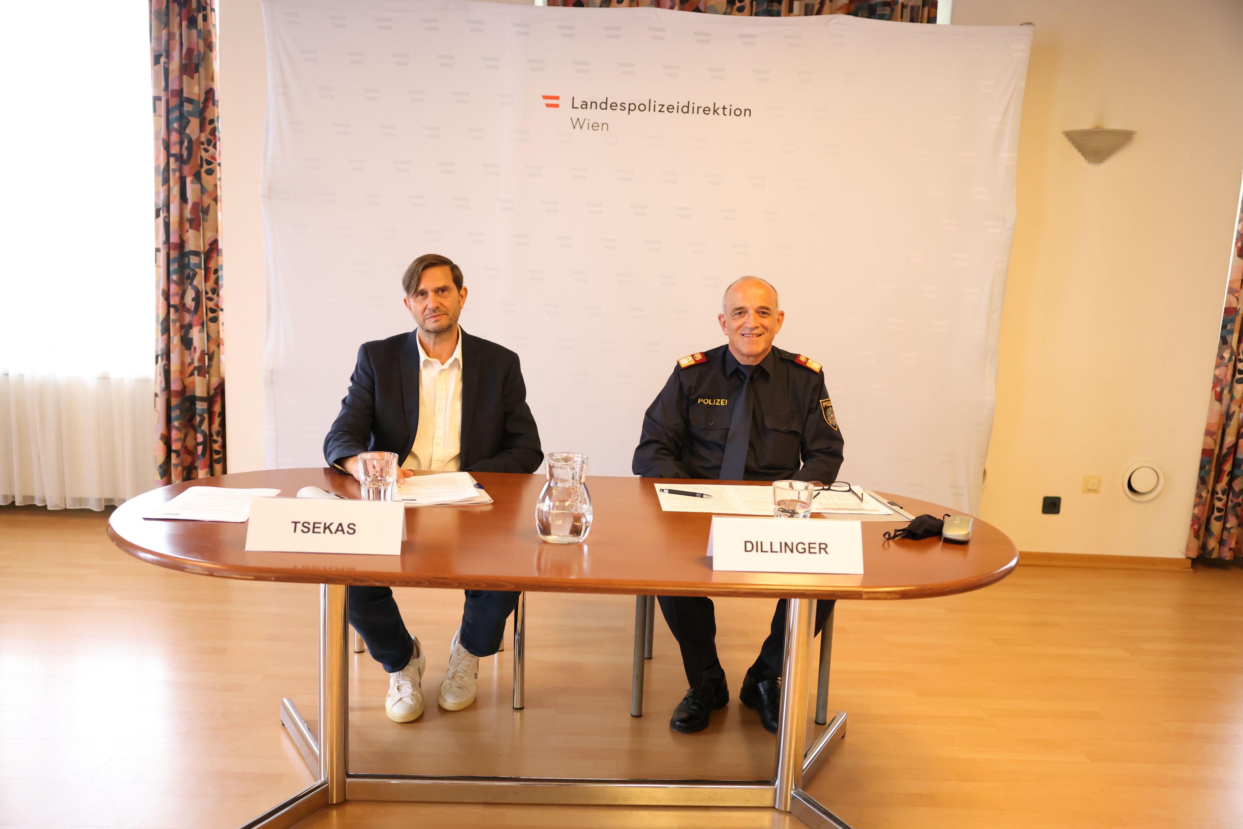 Neustart-Chef Nikolaus Tsekas und Polizei-Rechtsexperte Walter Dillinger.