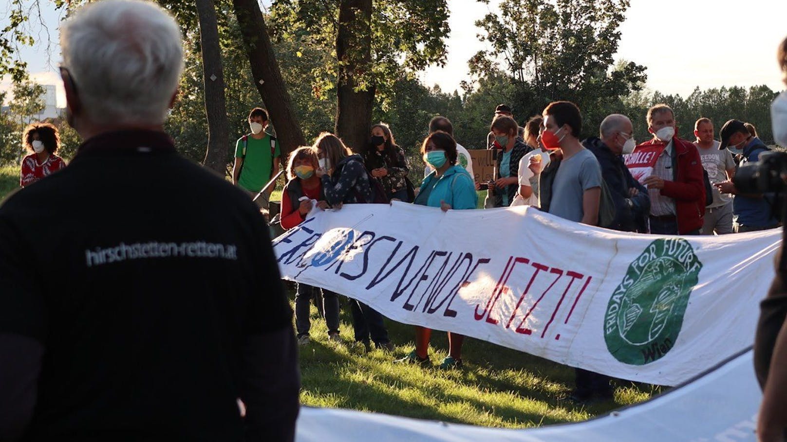 Klimaaktivisten haben in der Donaustadt ein "Camp für die Lobau" errichtet