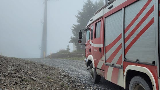 Die Feuerwehr Wagrain wurde am Freitag zu einem Einsatz in einer Ski-Hütte auf knapp 1.900 Meter Höhe