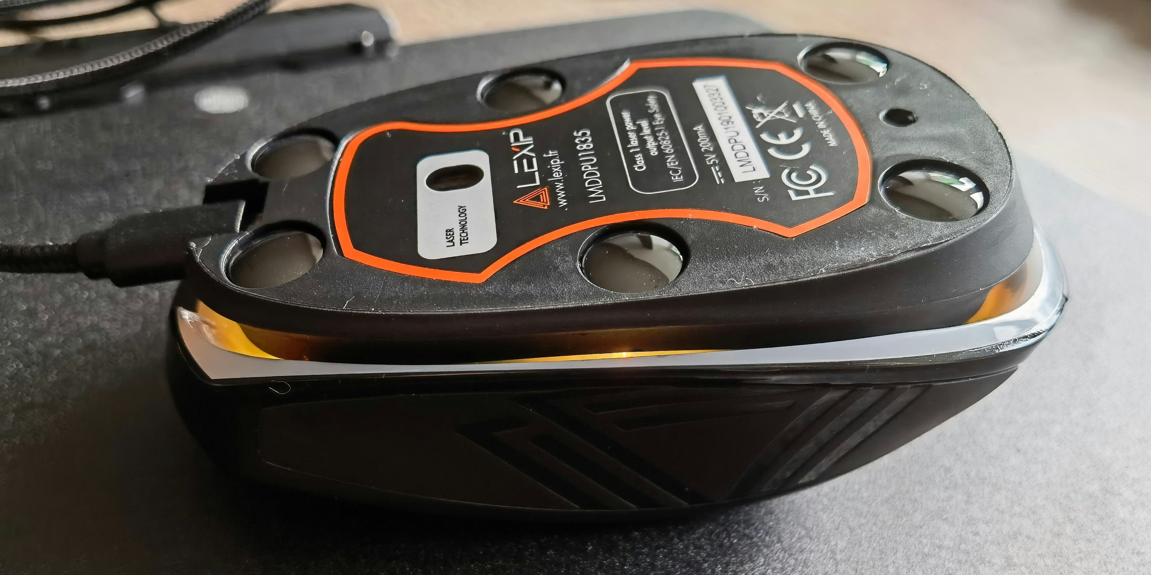 Lexip Pu94 im Test: Die Game-Maus mit zwei Joysticks